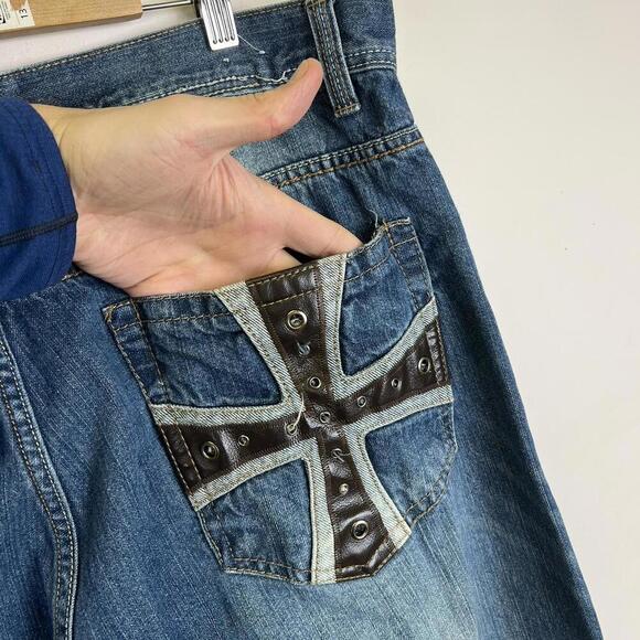 Avirex Vintage Denim Jeans with Cross Design Back Pockets 42 34 - Picture 5 of 6